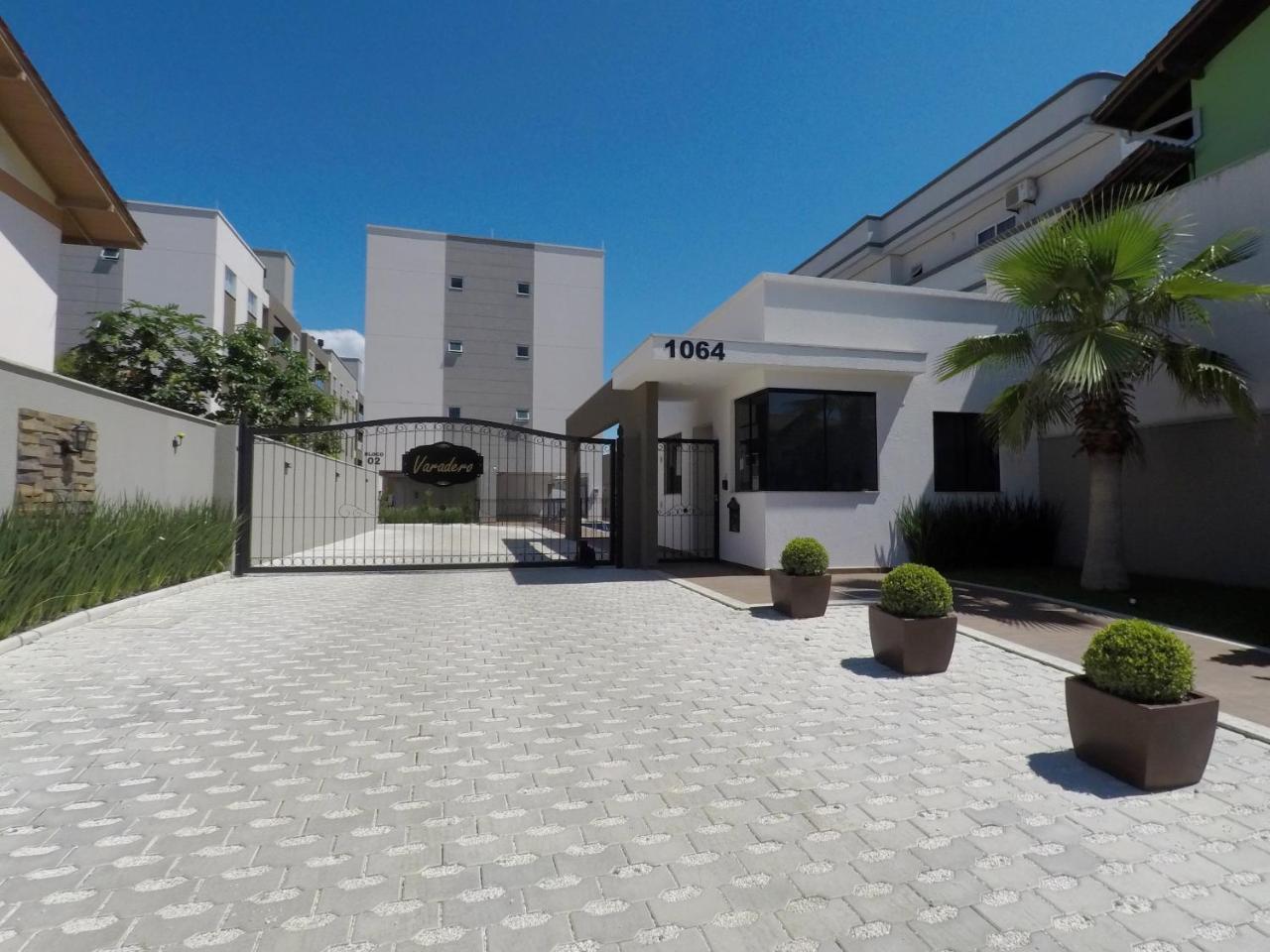 Edificio Varadero Bombinhas Exteriör bild